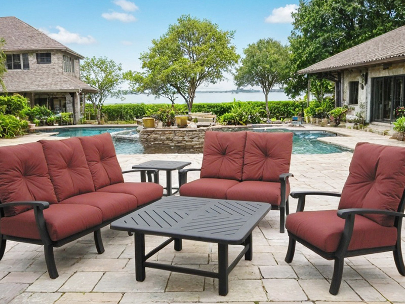 Chateau Aluminium mit Polstern – 4-teiliges Deep Seating Set mit Couchtisch