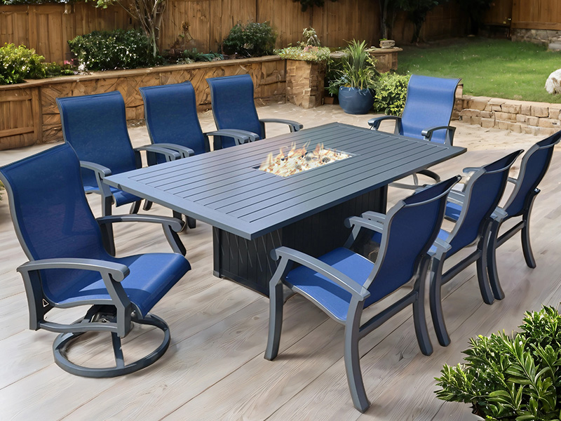 Chateau Aluminium Outdoor Essgruppe mit Sling – 9-teilig (90 × 47 Zoll Esstisch mit Feuerstelle)